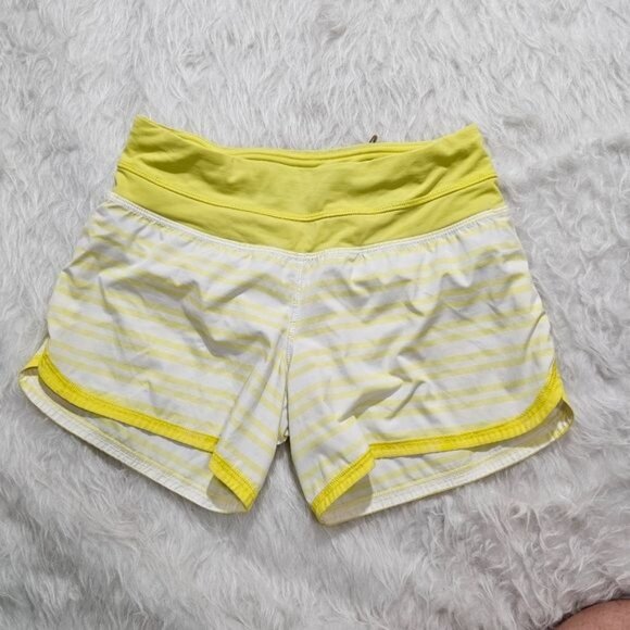 Lululemon Groovy Run Short Twin Stripe Sizzle Lightweight Tulip Hem Lined Small - Picture 12 of 13